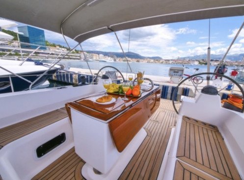 BOWT - Veleiro Luxo 16 WHY KNOT
