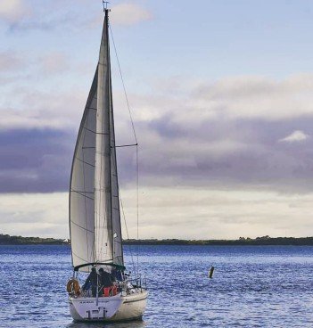 Attalia — aluguer de barco em Lisboa, Sunset Boats Lisbon